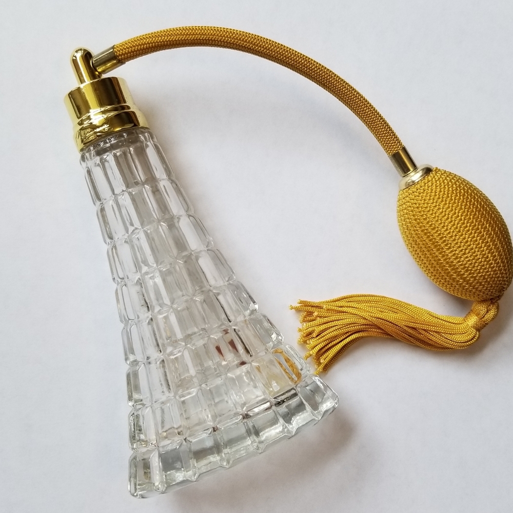 ❗Besame Cosmetics Crystal Perfume Atomizer Bottle Rare❗ - Picture 2 of 9